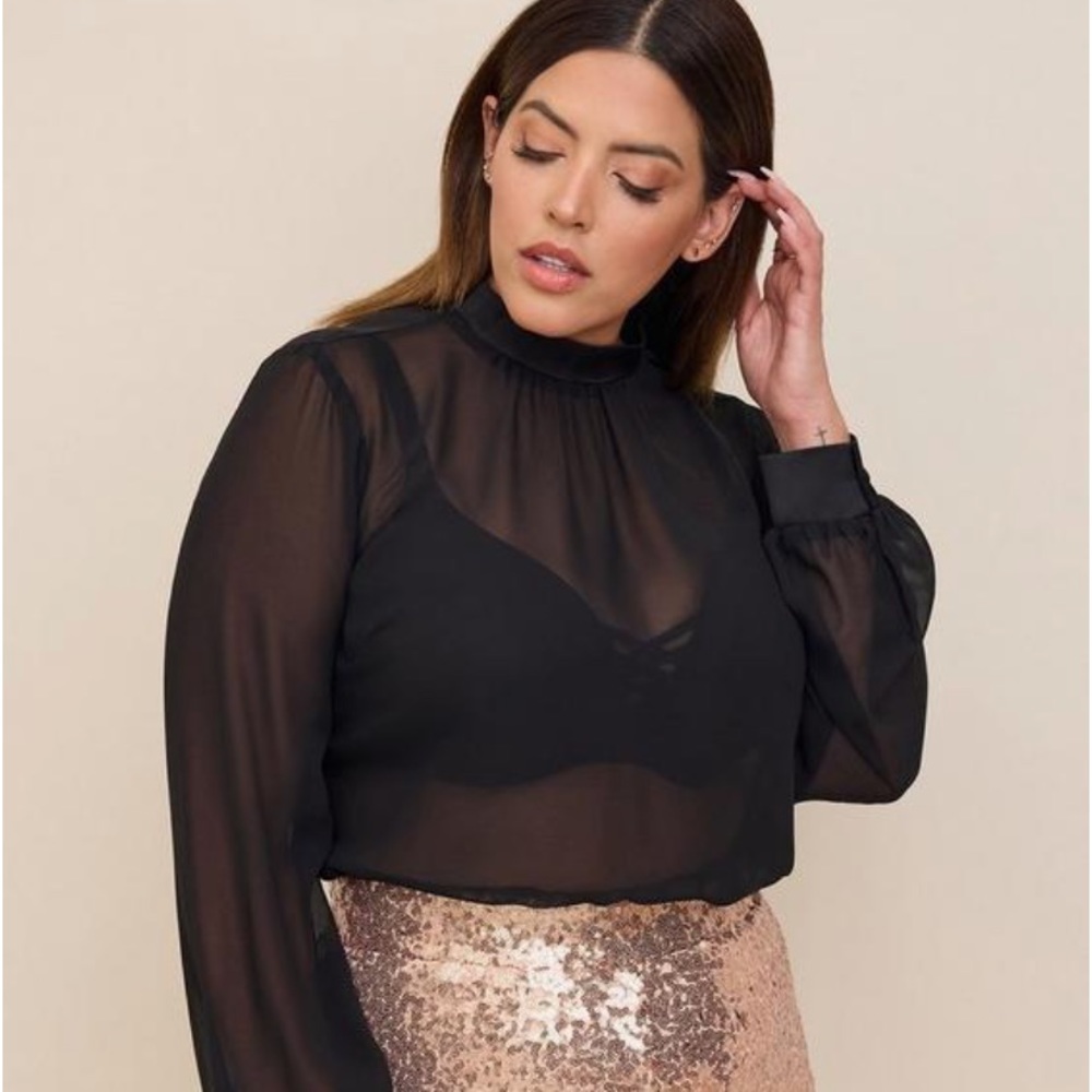 NWT Torrid Chiffon with Satin Trim Turtleneck Top